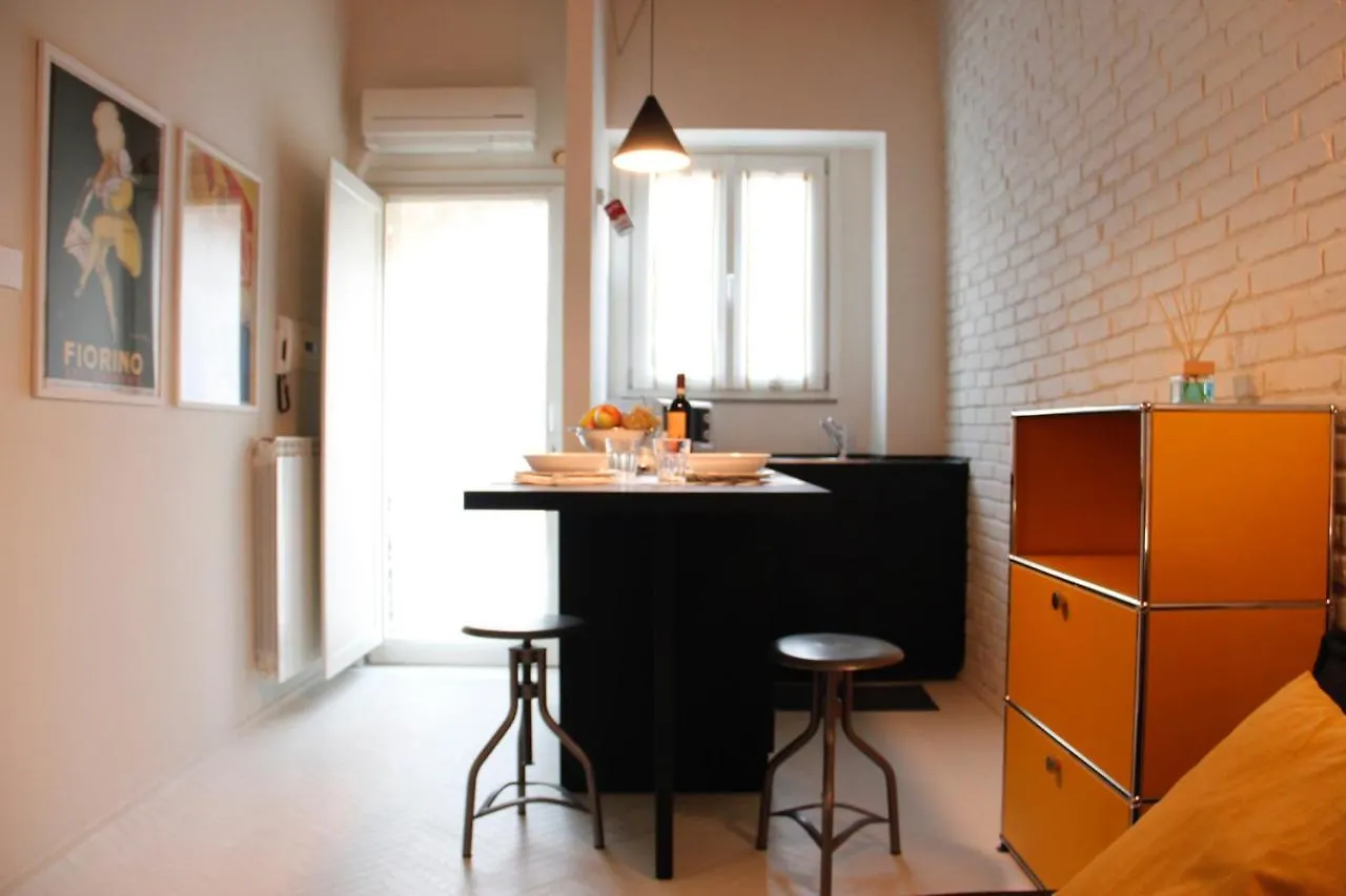 شقة Colorful Pied-A-Terre _ Via Gioberti فلورنس إيطاليا